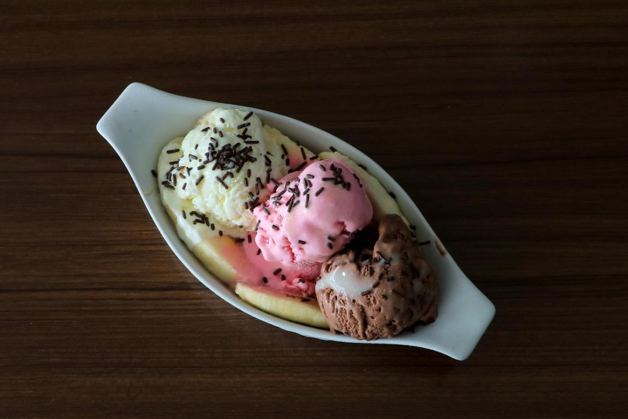 Tab Hotel Surabaya Luaran gambar
