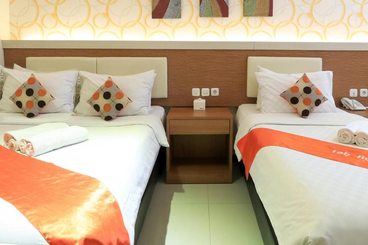 Tab Hotel Surabaya Luaran gambar