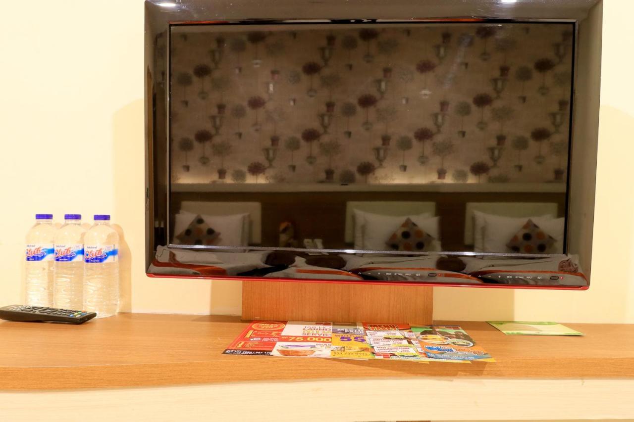 Tab Hotel Surabaya Luaran gambar