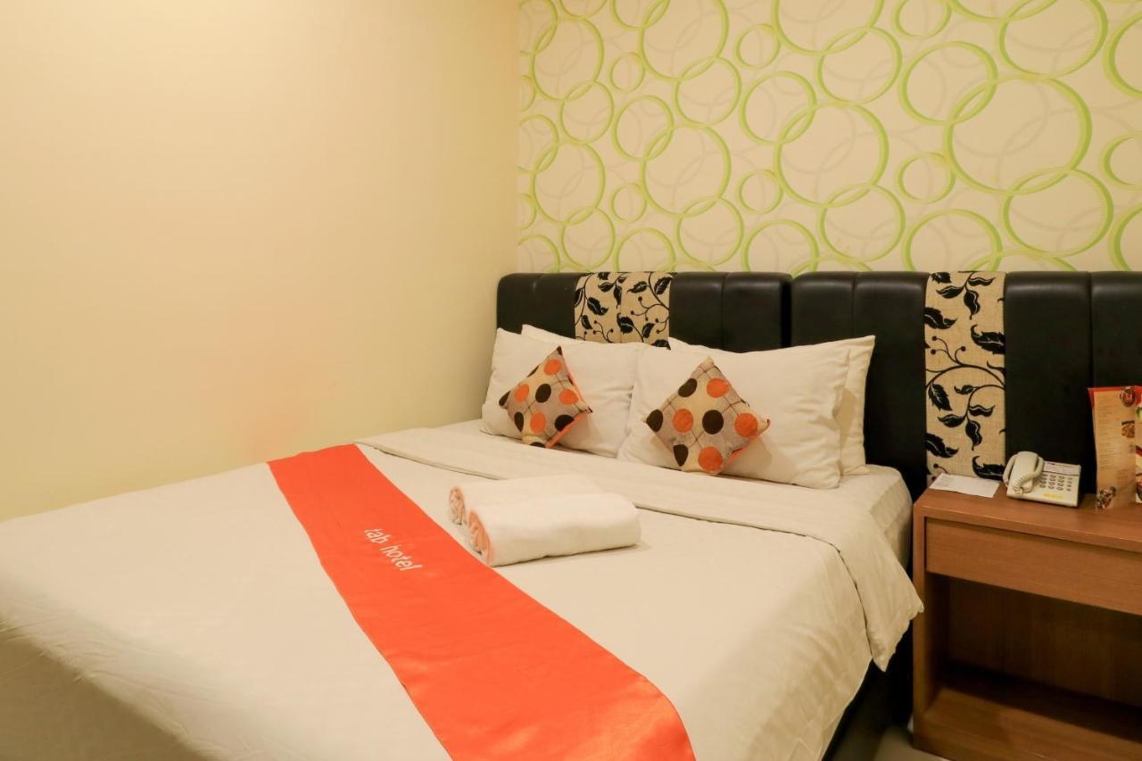 Tab Hotel Surabaya Luaran gambar
